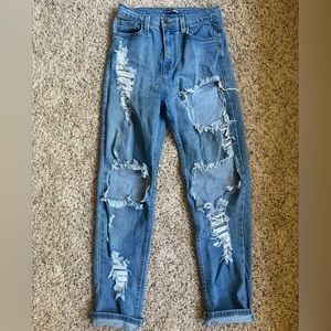 Fashion Nova Mom Jeans - Medium Blue Wash